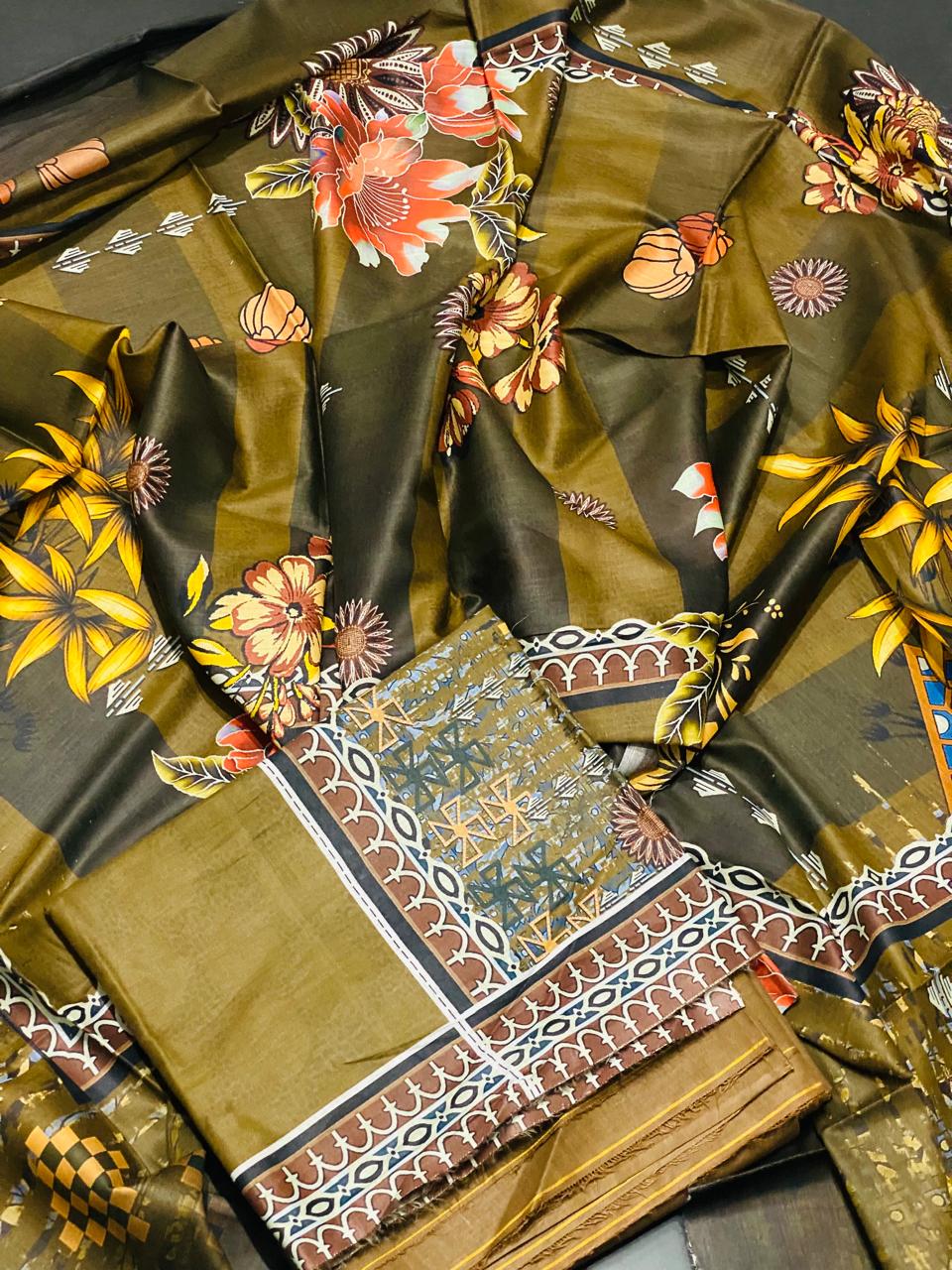 Lawn 3-Peace Unstitched Suite